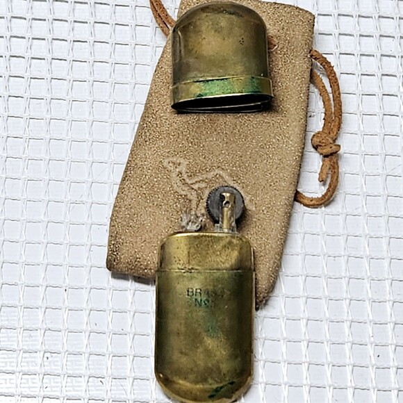 Vintage RJR RJ Reynolds Tobacco Brass #5 Camel Lighter in Suede Drawstring Bag - Picture 4 of 10